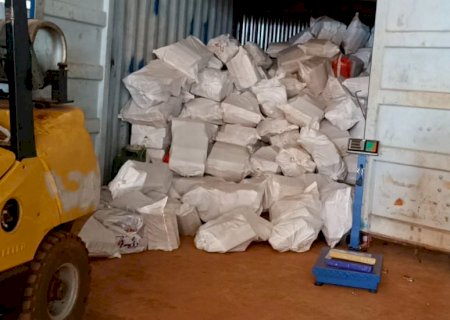 Polícia estoura galpão do tráfico e apreende toneladas de maconha em Dourados