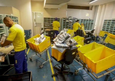 Trabalhadores dos Correios entram em greve em todo o Brasil por tempo indeterminado